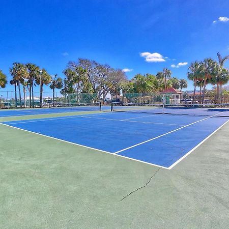 Land'S End 9-301 Beach Front-Premier Villa St. Pete Beach Exterior photo