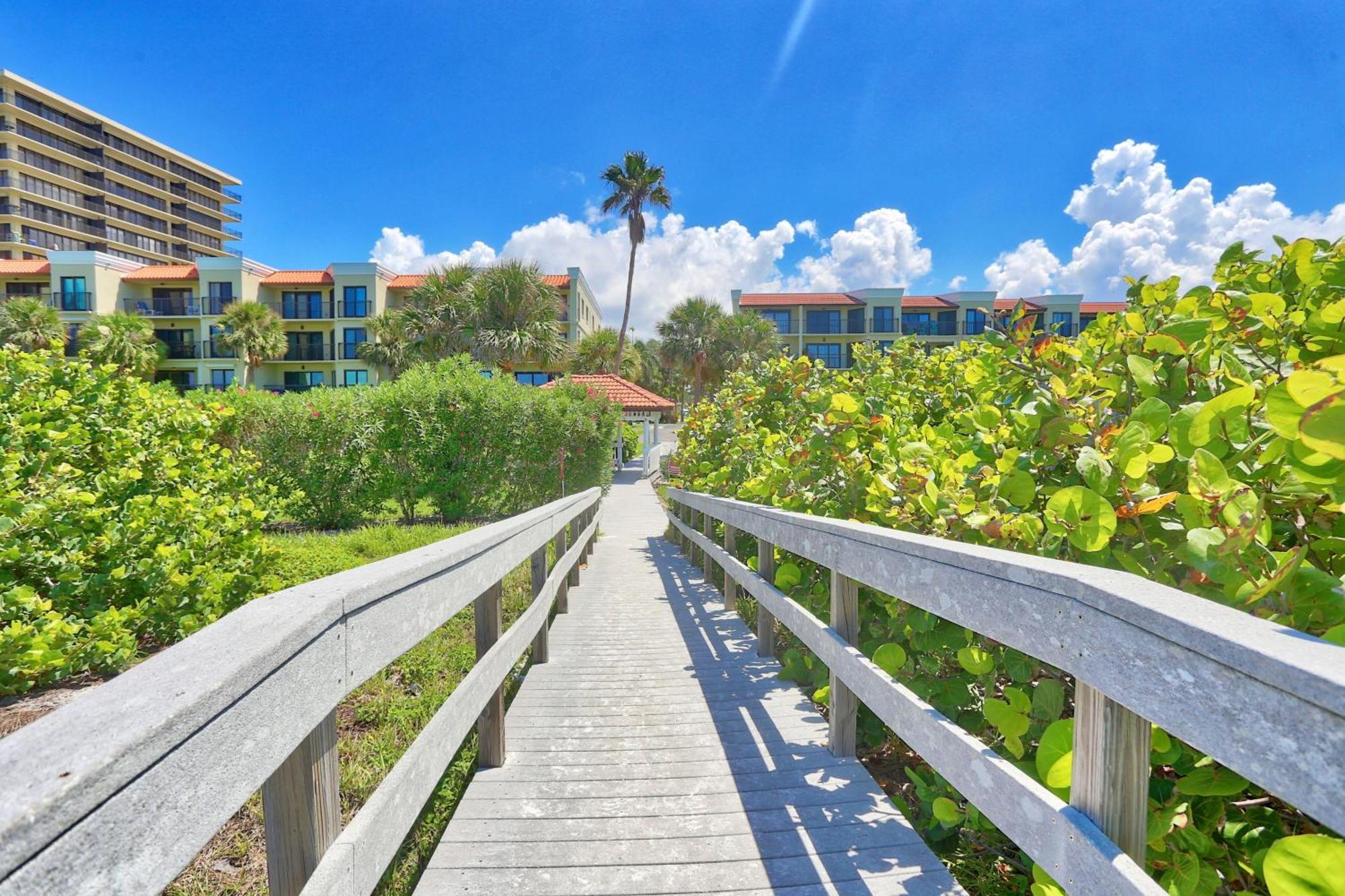 Land'S End 9-301 Beach Front-Premier Villa St. Pete Beach Exterior photo