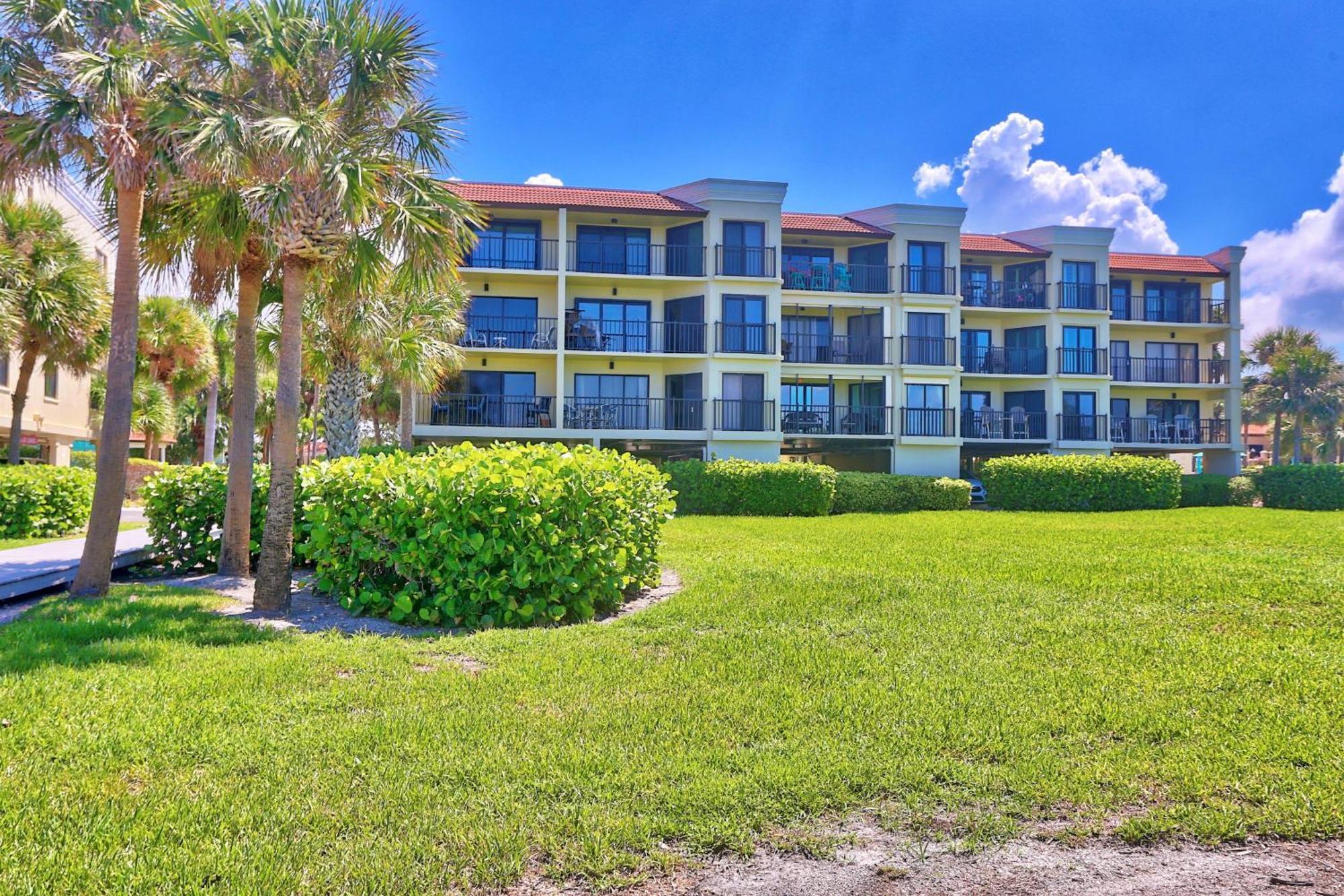 Land'S End 9-301 Beach Front-Premier Villa St. Pete Beach Exterior photo