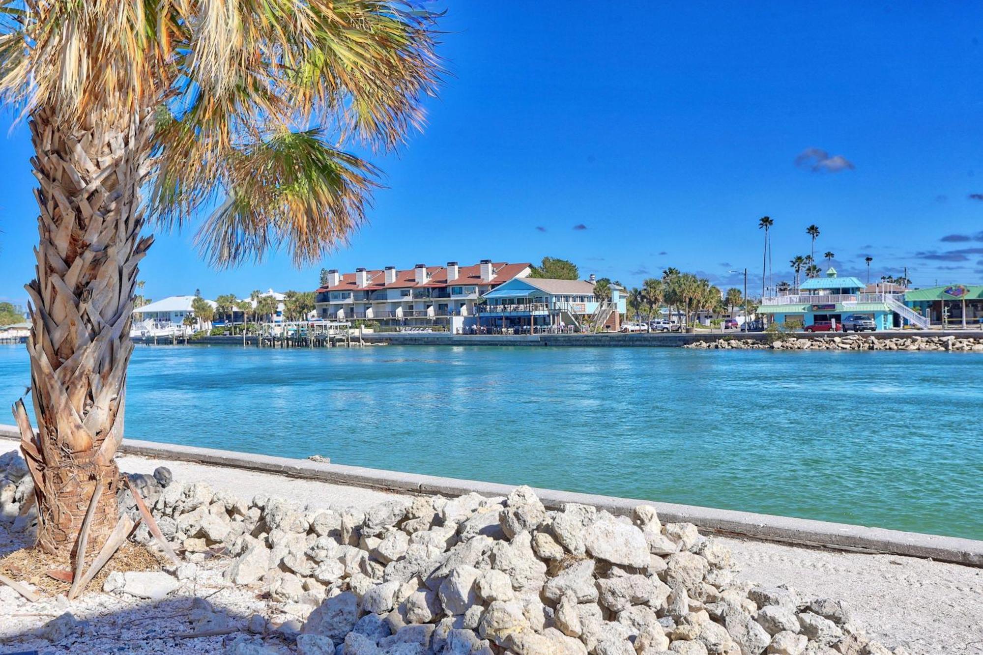 Land'S End 9-301 Beach Front-Premier Villa St. Pete Beach Exterior photo