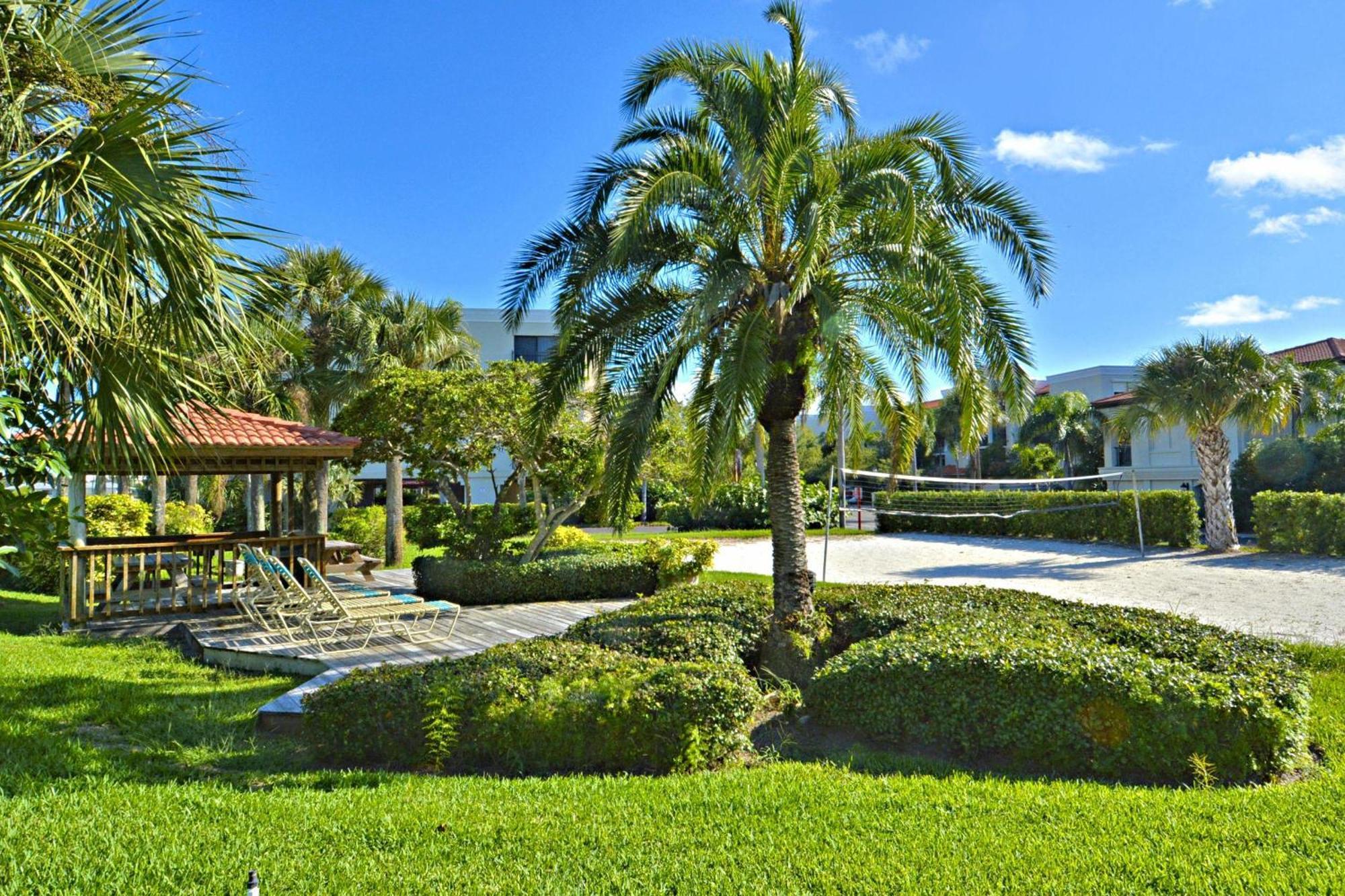 Land'S End 9-301 Beach Front-Premier Villa St. Pete Beach Exterior photo